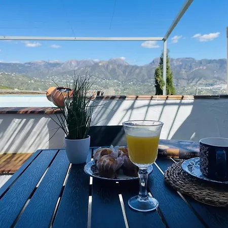 Holiday home Cortijo Montesuenos Con Vistas By At